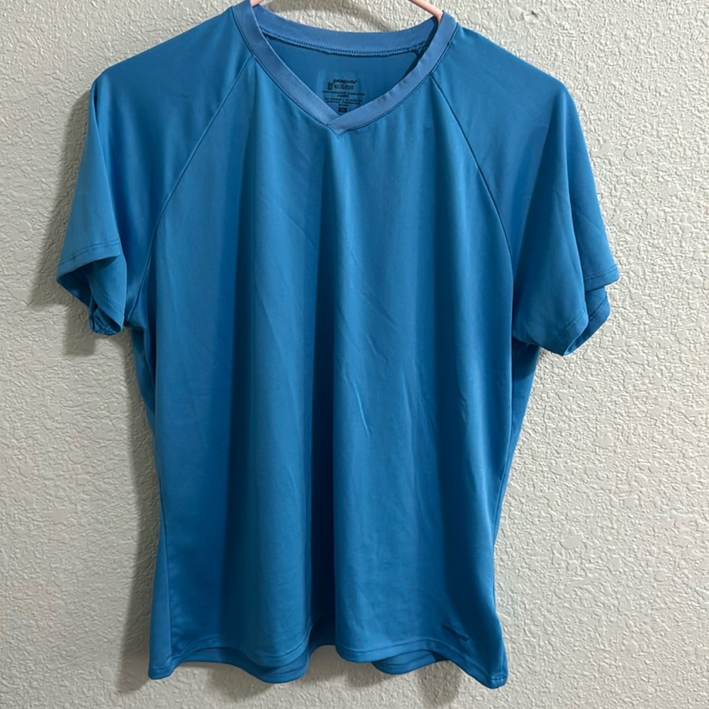 Patagonia Blue Athletic Top XL